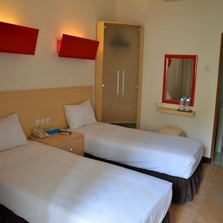 Mansinam Beach Resort WEST PAPUA Bagian luar foto